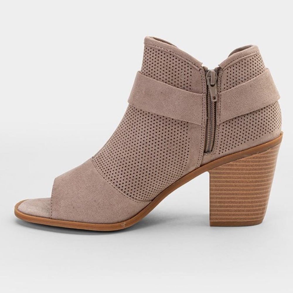 NEW Fergalicious Augustine taupe perforated bootie - Picture 4 of 5